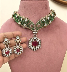 Ensemble collier et boucles d'oreilles élégants en laiton plaqué or de haute qualité avec moissanite Polki pour femme, cadeau pour anniversaire, mariage et fête - Product Image 2