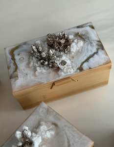 Eco-Friendly Crystal Resin Hand-painted Jewelry <b>Box</b> Handmade Bamboo <b>Keepsake</b> Storage - Product Image 6