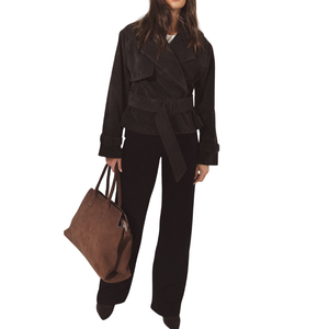 เสื้อโค้ทผู้หญิงแบบยาว ผ้าวูลผสมหนังกลับเทียม พร้อมเข็มขัด สีน้ำตาล สไตล์ลำลอง ผลิตจากโพลีเอสเตอร์รักษ์โลก รับผลิตแบบ OEM ODM - Product Image 5