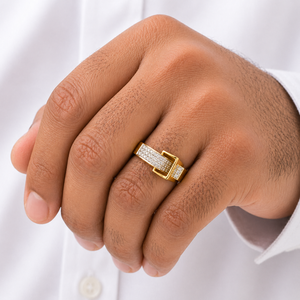 Bague de déclaration de luxe pour homme en or jaune 18 carats avec boucle géométrique et micro-pavé de zircone cubique, idéale pour mariage, fête, usage quotidien ou comme cadeau. - Product Image 6