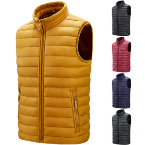 Gilet matelassé personnalisé à col montant pour hommes et femmes, avec logo frontal, vente en gros directe d'usine, excellent rapport qualité-prix - Product Image 1