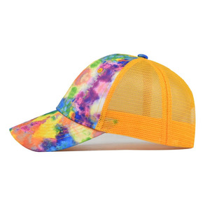 Casquette de baseball personnalisée multicolore tie-dye arc-en-ciel en maille jaune avec impression par sublimation, style vintage et fermeture snapback - Product Image 3