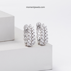 Boucles d'oreilles créoles en argent sterling 925 en forme de feuille, plaquées rhodium et or 18 carats, avec zircon, bijoux tendance pour femme, pour mariage et soirée - Product Image 4