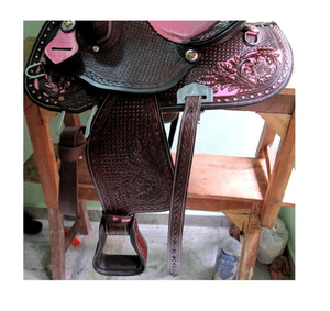 อานม้าหนังแกะสลักสไตล์ตะวันตกสำหรับขี่ม้า ดีไซน์เนอร์เวสเทิร์น ย้อมสีแบบดรัม ขายส่งและขายปลีก - Product Image 3