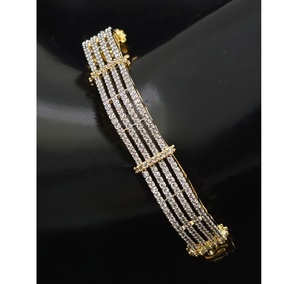 Bracelets élégants de qualité supérieure, finition or et blanc, design tendance, ouvrables, pour mariage, fiançailles, soirée, pour femmes - Product Image 1