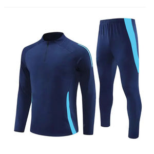 Ensemble de survêtement de football d'hiver personnalisable à manches courtes, respirant et à séchage rapide, service OEM en gros, impression au Pakistan - Product Image 5
