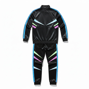 Ensemble de survêtement compressif en tissu recyclé écologique pour hommes, vêtements de sport durables, ensemble de gym de haute qualité, vêtements personnalisés avec logo - Product Image 3