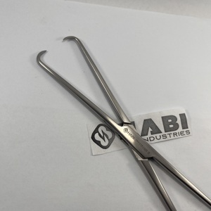 Pince à serviettes en acier inoxydable Backhaus, forceps chirurgical à crochet, instrument médical réutilisable, fabricant OEM, fournisseur Habi Industries - Product Image 3