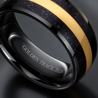 Bague de mariage pour homme en tungstène noir de 8 mm avec rail doré et incrustation de sable bleu étoilé, forme dôme biseautée, ajustement confortable, vente en gros
