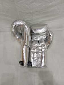 ถุงมือมวยหนังแท้ไม่มีเชือกผูกแบบมืออาชีพ, ถุงมือมวยแบบสั่งทำ-สีเงิน - Product Image 3