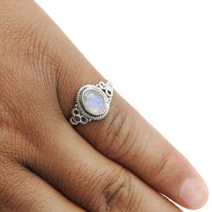 Anillo de estilo bohemio clásico para mujer, plata de ley 925 con piedra lunar arcoíris, regalo para el amor. - Product Image 6