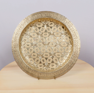 Wholesale Aluminum Meta Round Hammered Design with Embossed Design Metal <b>Serving</b> <b>Tray</b> <b>Gold</b> Plated for Dining Table Decoration - Product Image 4