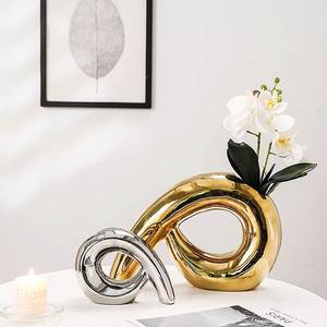 Vase à fleurs en aluminium fait main et personnalisé pour la maison et le jardin, pots à fleurs argentés pour les événements et les centres de table de mariage - Product Image 1