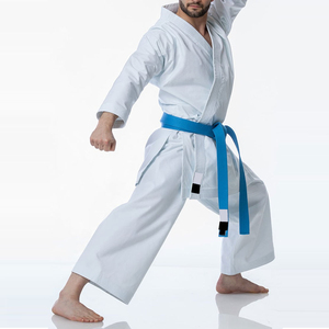 Nouvelle Arrivée 2026 – Uniforme de Karaté Personnalisable, Respirant, Léger et Durable, Qualité Supérieure à Prix Compétitif pour les Arts Martiaux - Product Image 2