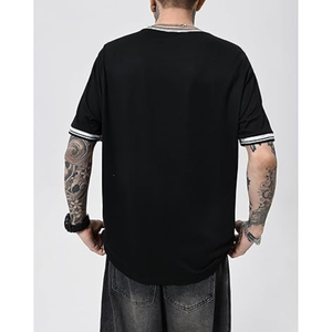 Camiseta de hombre con estampado de letras Crown, ribete a rayas, manga corta, cuello redondo, informal, de verano - Product Image 4