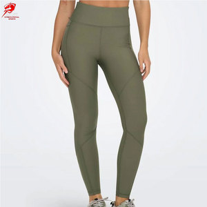 Leggings de sport Fitness Spirit Premium Motion Wear fabriqués au Pakistan, en tissu lisse, pour un maintien optimal, idéaux pour la gym, l'entraînement et le quotidien, offrant un excellent rapport qualité-prix. - Product Image 5