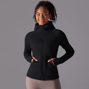 Pull molletonné personnalisé à col roulé épais pour femme, avec fermeture éclair, chaud, pour l'automne et l'hiver - Product Image 4