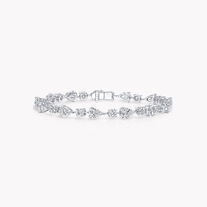 Bracelet en platine avec diamants de laboratoire de forme poire et ronde - Product Image 1