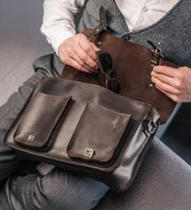Bolsa para portátil de cuero con logotipo personalizado a precio económico, bolsas para portátil de cuero genuino al por mayor, mochilas escolares con gran capacidad. - Product Image 4