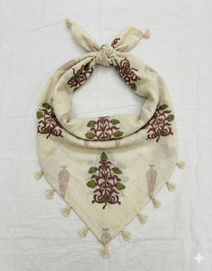 Pañuelo para la Cabeza Estilo Bagru, de Algodón con Tinte Natural, Diseño Cuadrado, Accesorio de Vestir para Mujer, Distribución Mundial - Product Image 1