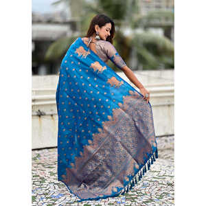 ผ้าซารีทอสีน้ำเงินรามา ลายเอลีทวีฟส์ ดูอัล ซาเร่ พร้อมขอบผ้าแนนดี ผ้าไหมเนื้อนุ่ม 700 กรัม สำหรับชุดคลับ - Product Image 4