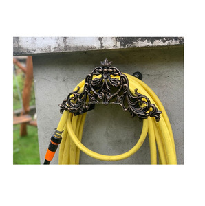 Antique Look Iron Hose Wall Mounted Holder For Traditional Yards Adding Vintage Charm And Function - Product Image 6