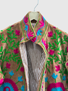 Chaqueta de Terciopelo para Mujer Talla Grande, Cuello Mao, Manga Larga, Bordado Floral a Mano, Ropa de Otoño - Product Image 5
