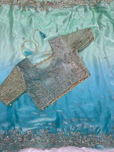 Sari de Satén de Diseñador Fendy con Bordado Buttis y Blusa con Borlas Elegantes para Mujer - Product Image 2