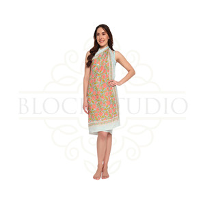 Meilleur sarong en coton imprimé à la main pour femmes, léger, idéal comme cache-maillot de bain, pour la plage et les vacances d'été - Product Image 4