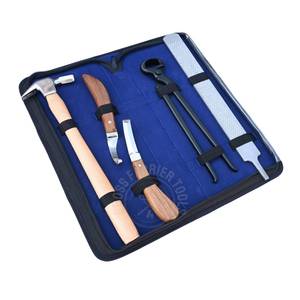 Kit de Herramientas para Recorte y Herraje de Pezuñas de Caballos con Lima de Doble Cara, Cuchillo Curvo, Cortaúñas de Pezuñas Negro de 12 pulgadas y Martillo de Herraje - Product Image 1