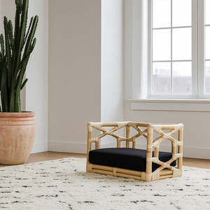 Canapé-lit pour chien en rotin à motif géométrique en treillis, lit de repos moderne en cannage pour animaux de compagnie avec coussin noir, ensemble de meubles de luxe en osier pour animaux - Product Image 2
