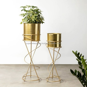 Support artisanal en laiton et métal avec jardinière en métal plaqué pour la décoration de jardin à la maison extérieure et intérieure pot de jardin de fleurs pour la décoration - Product Image 5
