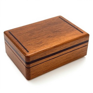 Estuche de puros de madera natural pulida de lujo, diseñado para colecciones exclusivas, que ofrece una estructura duradera y una apariencia elegante. - Product Image 5