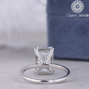 แหวนหมั้นเพชรโมอิสซาไนต์ทรงคุชชั่นสำหรับผู้หญิงจาก Charm_Jewells เงินแท้ 925 ชุบโรเดียม ประดับแบบหนามเตย สไตล์คลาสสิก รับรองโดย IGI - Product Image 4