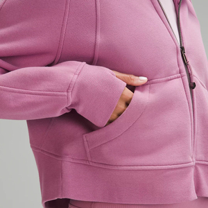 เสื้อฮู้ดผู้หญิงลดราคา ผ้าฝ้าย 70% โพลีเอสเตอร์ 30% ทรงโอเวอร์ไซส์ สกรีนลายตามสั่ง รับผลิตแบบ OEM/ODM - Product Image 4