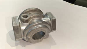 Cuerpo de Válvula de Aleación de Aluminio Fundido a Presión, Piezas Mecanizadas por CNC, Componente de Precisión Personalizado - Product Image 4