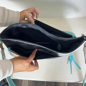 Sac à main en cuir de vachette et fourrure, sculpté à la main, nouveau design 2026, style bohème, fait main, très vendu, multi-usages pour femmes - Product Image 6