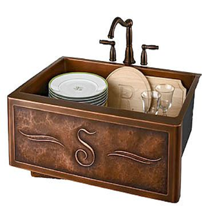 Fregadero doble curvo de cobre estilo farmhouse con un acabado texturizado y envejecido en las paredes exteriores e interiores. - Product Image 2