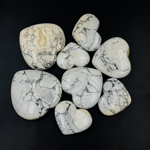 Cristal de Howlite Natural Chakralume, Corazón Grabado, Piedra Blanca Pulida para Sanación, Reiki, Meditación, Decoración Energética, Venta al Por Mayor - Product Image 3