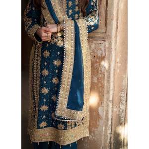 Ensemble fantaisie haut-bas et Dupatta pour femme avec broderie élégante - Product Image 2