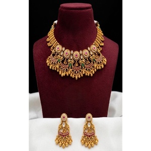 Ensemble Collier et Boucles d'Oreilles en Moissanite Rajwadhi Plaqué Or Laiton de Qualité Supérieure, Collection Cadeau de Mariage - Product Image 1