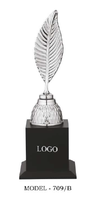 Trophée en forme de feuille plaqué or, argent et bronze, modèle 709, récompense sportive en métal, trophée 3 couleurs avec base en bois