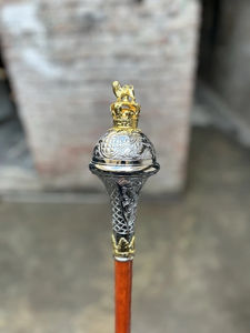 หัวกระบองชุบโครเมียม ลายสิงโตและมงกุฎ พร้อมด้ามจับและแท่งไม้ชุบโครเมียม - Product Image 2