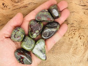 Piedras de Jaspe Dragón Pulido, Forma Irregular, Origen Gujarat, para Feng Shui, Arte y Coleccionismo - Product Image 5