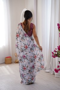 Sari indien de luxe en coton chinon imprimé pour femme, avec bordure traditionnelle Kutchi, longueur ras du sol, idéal pour les soirées et les fêtes - Product Image 3