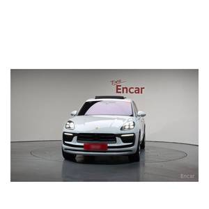 Porsche Macan 2.9 S 2023 con Volante a la Izquierda, Asientos de Cuero, 25,252 km, Año del Modelo 2024 - Product Image 2