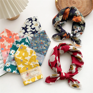 Foulard imprimé floral pour femme, écharpe carrée en coton, petit bandana mignon, foulard pour la tête 55*55CM - Product Image 3