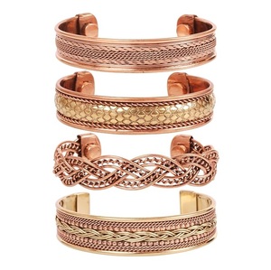 Juego de 3 Pulseras Terapéuticas de Cobre Rosa con Múltiples Imanes, Grabado con Mensajes Inspiradores y Motto Bíblico - Product Image 6