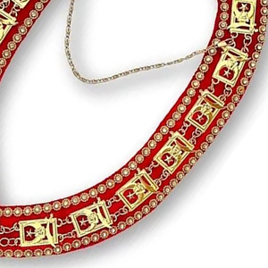 Collar Masónico Chapado en Oro con Cadena Shriner, Terciopelo Rojo y Pedrería Dorada, Tela de Terciopelo de Alta Calidad con Cadena - Product Image 4