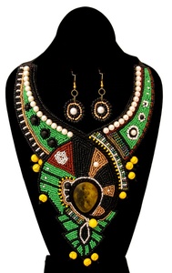 Collar con colgante de cadena de eslabones a la moda para mujer, cuentas de vidrio bordadas para fiestas y bodas, Ideas de regalos para Europa y América - Product Image 6